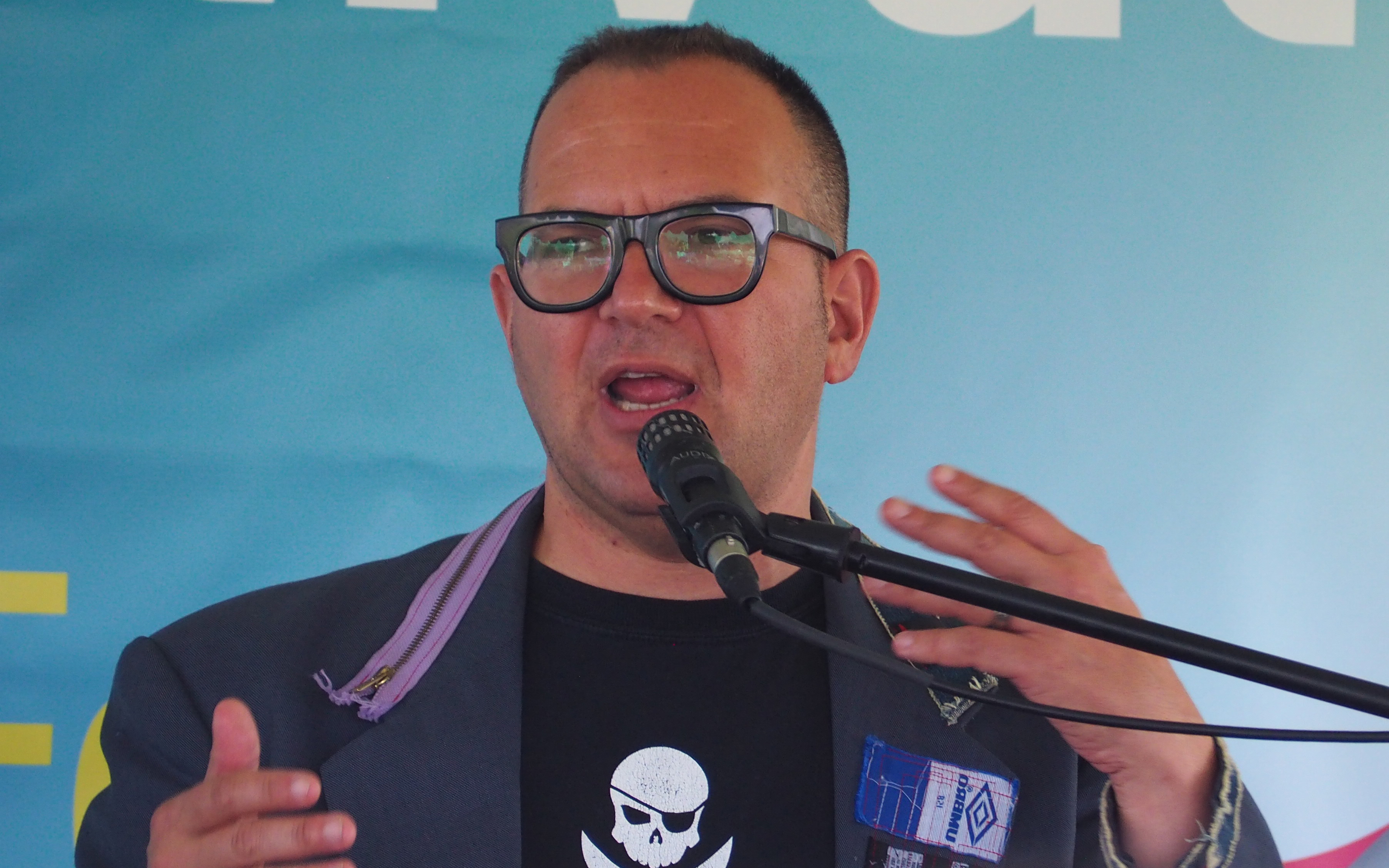 Cory Doctorow, jornalista canadense